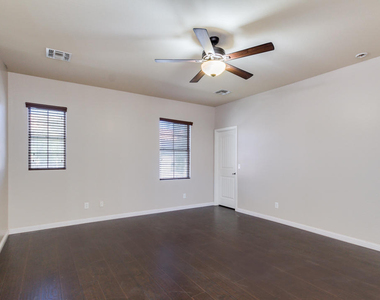 3481 S Bluejay Drive - Photo Thumbnail 16