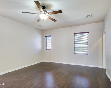 3481 S Bluejay Drive - Photo Thumbnail 17