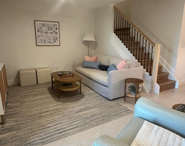 12768 Westhampton Circle - Photo Thumbnail 5