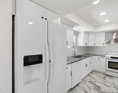 10602 E Elmhurst - Photo Thumbnail 9