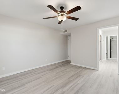 10602 E Elmhurst - Photo Thumbnail 18