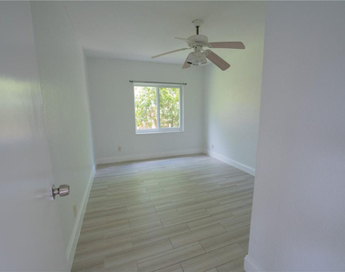 5332 Nw 29th Court - Photo Thumbnail 17