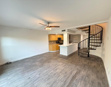 640 Tennis Club Drive - Photo Thumbnail 4