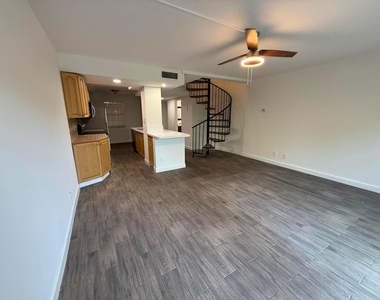 640 Tennis Club Drive - Photo Thumbnail 3