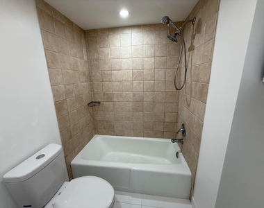 640 Tennis Club Drive - Photo Thumbnail 9