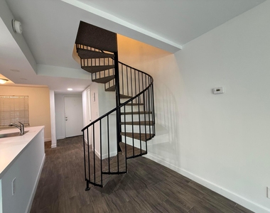 640 Tennis Club Drive - Photo Thumbnail 7
