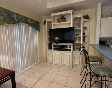 8429 Mulligan Circle - Photo Thumbnail 11