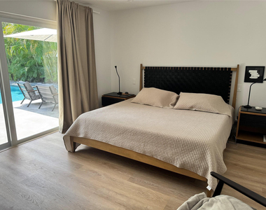 2020 Coral Reef Drive - Photo Thumbnail 22