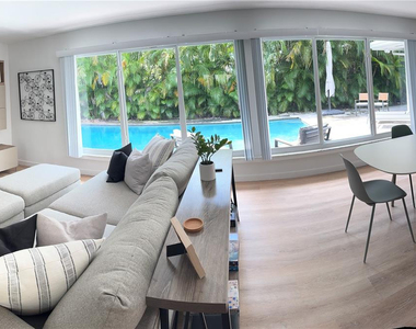 2020 Coral Reef Drive - Photo Thumbnail 17
