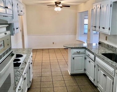 3648 Rolling Lane - Photo Thumbnail 4