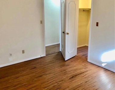 3648 Rolling Lane - Photo Thumbnail 12