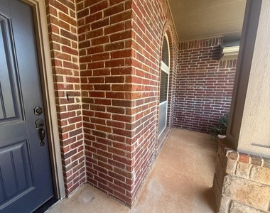 11309 Nw 99th Street - Photo Thumbnail 3