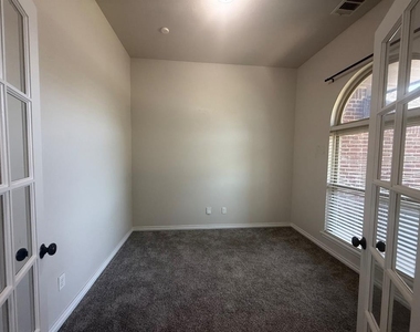11309 Nw 99th Street - Photo Thumbnail 13