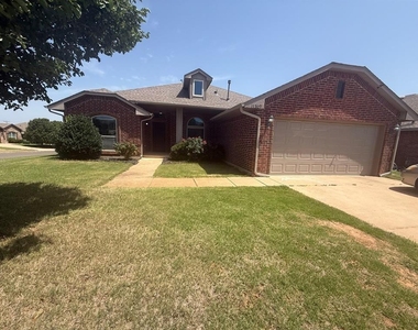 11309 Nw 99th Street - Photo Thumbnail 1