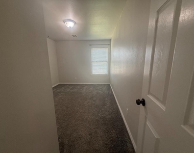 11309 Nw 99th Street - Photo Thumbnail 31