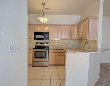 1928 Nw 157th Street - Photo Thumbnail 7