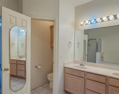 1928 Nw 157th Street - Photo Thumbnail 21