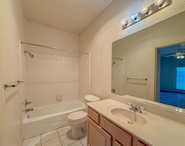 1928 Nw 157th Street - Photo Thumbnail 13
