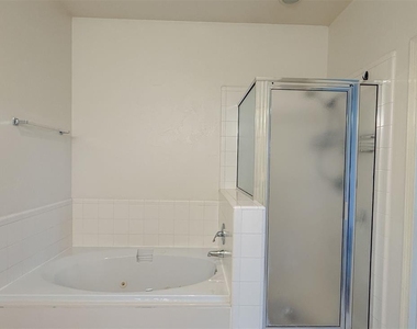 1928 Nw 157th Street - Photo Thumbnail 23