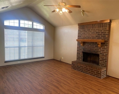 1026 Dustin Drive - Photo Thumbnail 1