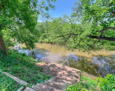 12021 Hawthorne Lane - Photo Thumbnail 4