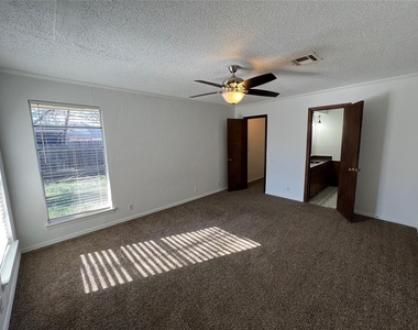 1017 S Neptune Street - Photo Thumbnail 21