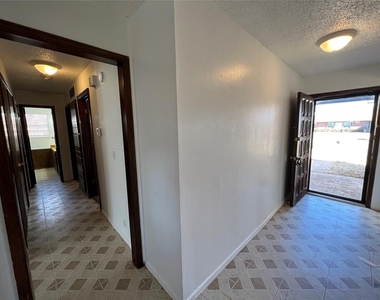 1017 S Neptune Street - Photo Thumbnail 19