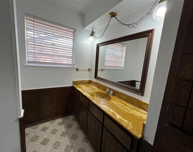 1017 S Neptune Street - Photo Thumbnail 28