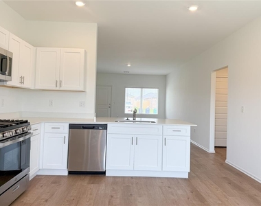 16208 Lovers Lane - Photo Thumbnail 6
