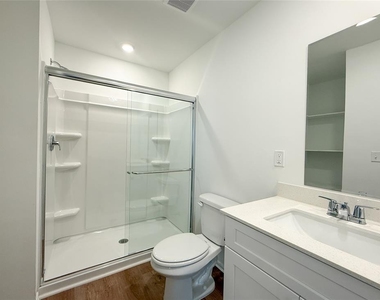 16208 Lovers Lane - Photo Thumbnail 11