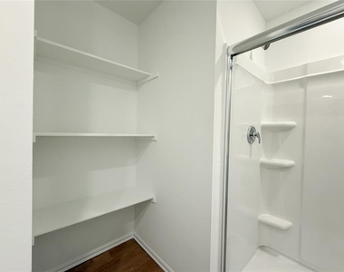 16208 Lovers Lane - Photo Thumbnail 12