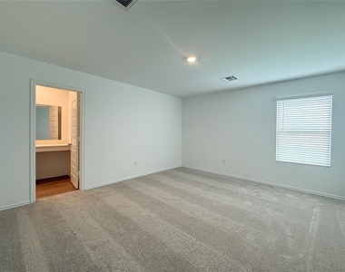 16208 Lovers Lane - Photo Thumbnail 9