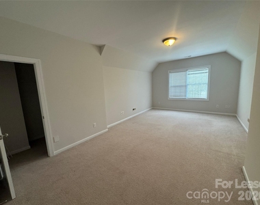 16008 Caranna Court - Photo Thumbnail 10