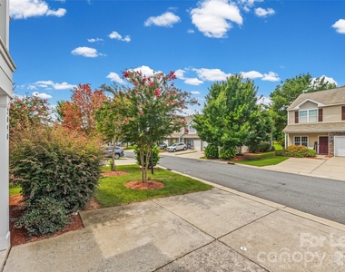 2090 Shady Pond Drive - Photo Thumbnail 8