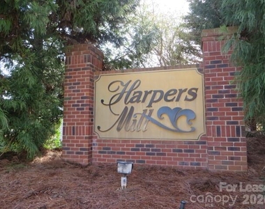 2090 Shady Pond Drive - Photo Thumbnail 2