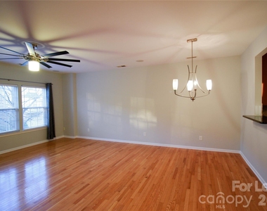 264 W Bland Street - Photo Thumbnail 5