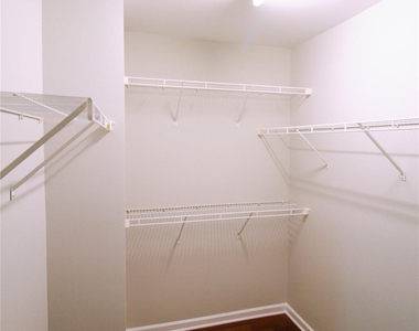 264 W Bland Street - Photo Thumbnail 19