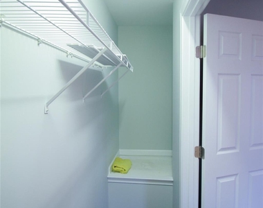 264 W Bland Street - Photo Thumbnail 26