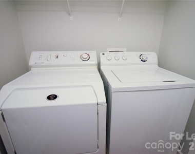 264 W Bland Street - Photo Thumbnail 29