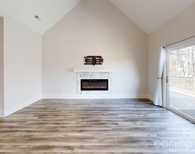 5345 Christopher Road - Photo Thumbnail 3