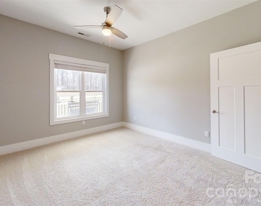 5345 Christopher Road - Photo Thumbnail 16