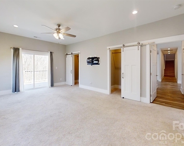 5345 Christopher Road - Photo Thumbnail 9