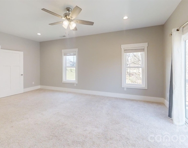 5345 Christopher Road - Photo Thumbnail 11