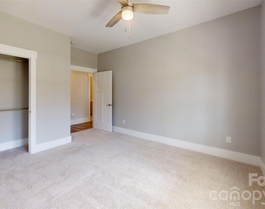 5345 Christopher Road - Photo Thumbnail 15