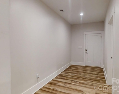 5345 Christopher Road - Photo Thumbnail 22