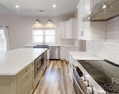 5345 Christopher Road - Photo Thumbnail 8