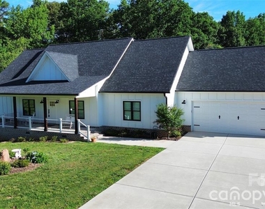 5345 Christopher Road - Photo Thumbnail 26