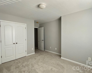 5707 El Campo Court - Photo Thumbnail 27