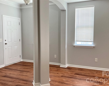 5707 El Campo Court - Photo Thumbnail 12