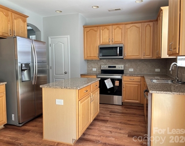 5707 El Campo Court - Photo Thumbnail 16
